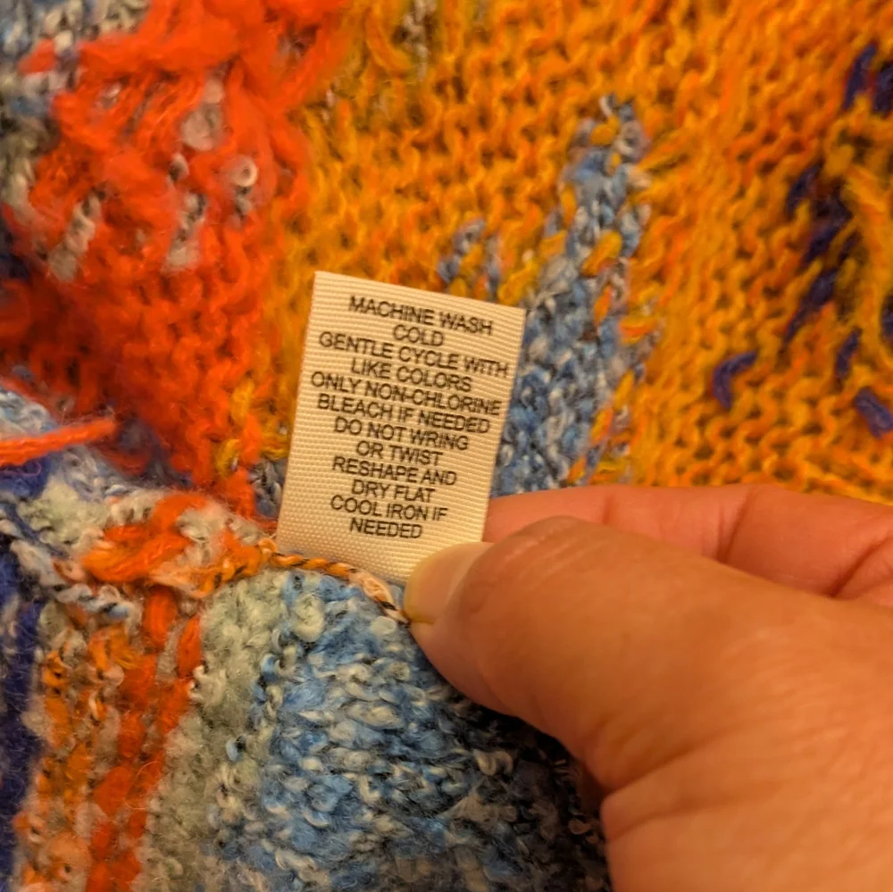 Colorful Geometric Patterned Sweater - Picture 15 of 15